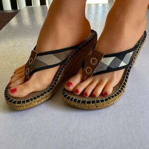BURBERRY Canvas Espadrille Thong Wedge Sandals Size 36